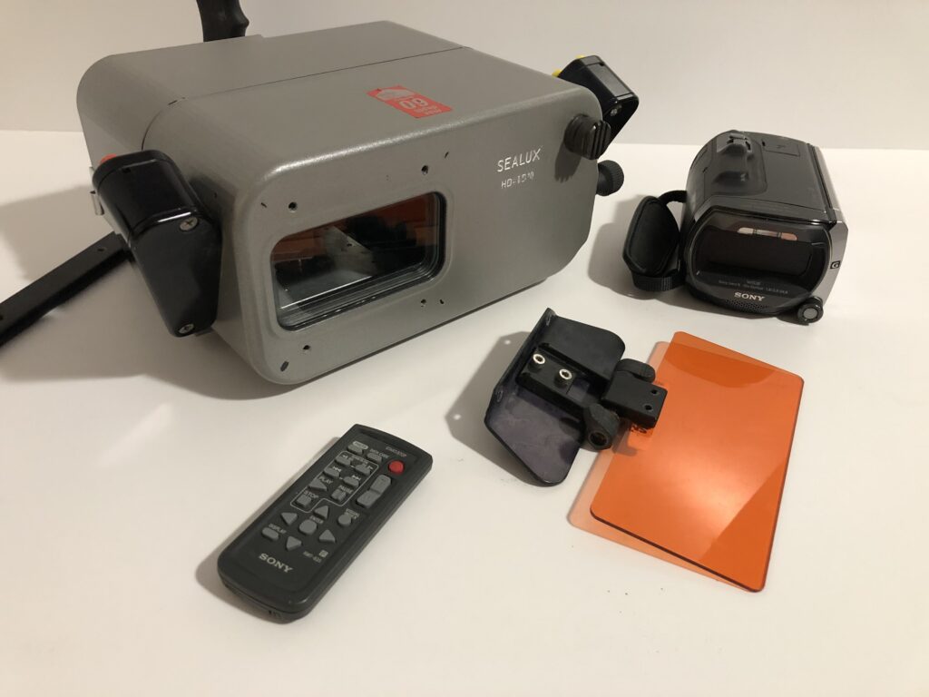 Due telecamere SONY 3D e 2D con custodia Sealux quasi nuova!