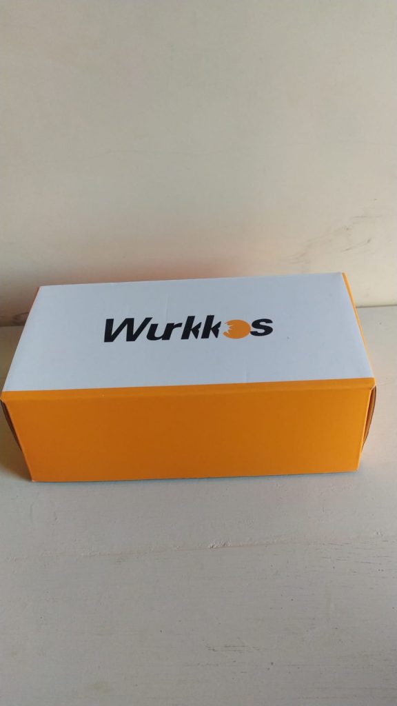 Wurkkos DL10R Torcia Subacquea, 4500 Lumens, Porta USB-C, IPX8Batteria